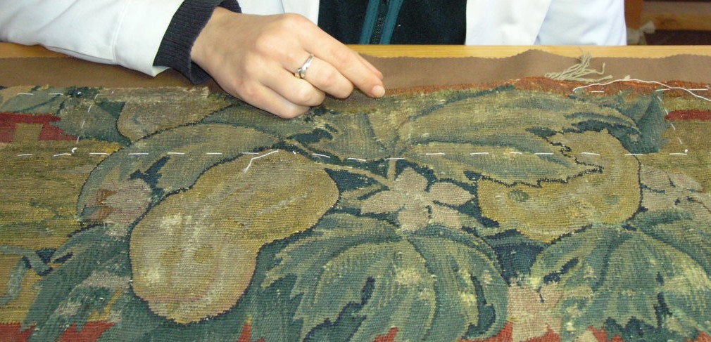 Restauro-arazzi-antichi-e-moderni