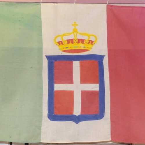 Restauro di una bandiera Sabauda