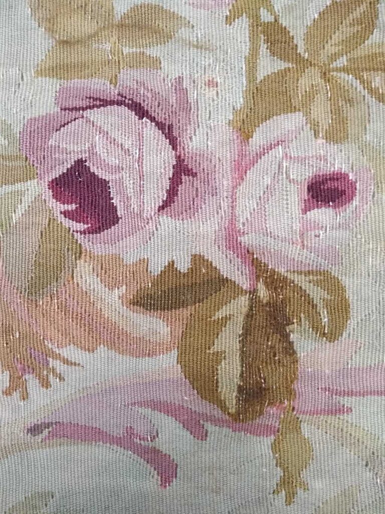 Dettaglio restauro tappeto Aubusson