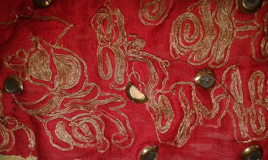 Dettaglio degrado ricamo